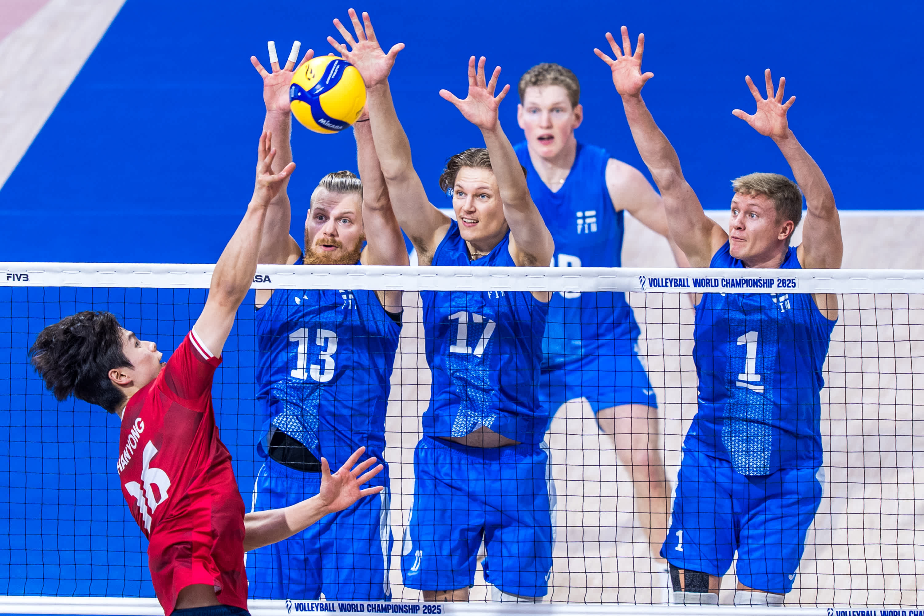 Finland Men's National Volleyball Team match and podium photo 3